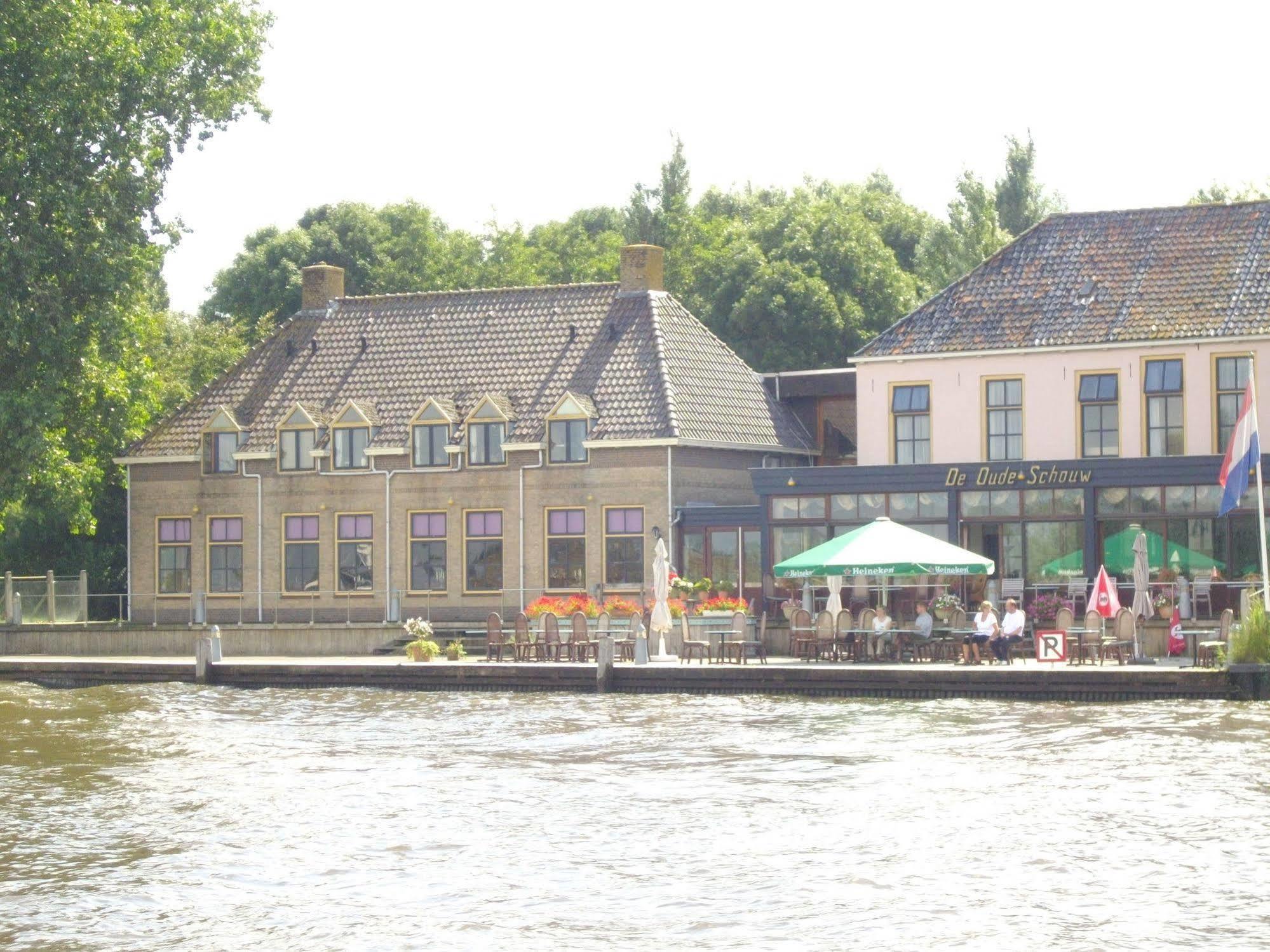 De Oude Schouw Hotel Jirnsum ภายนอก รูปภาพ